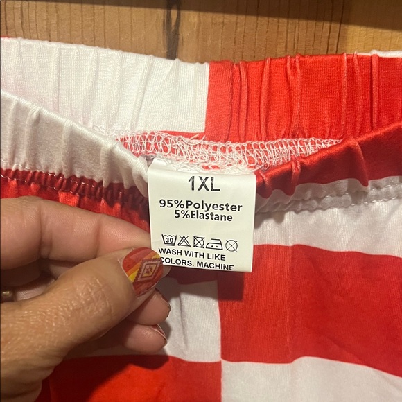 Festive Green and Red Striped Women's Pajama Set - Picture 5 of 6